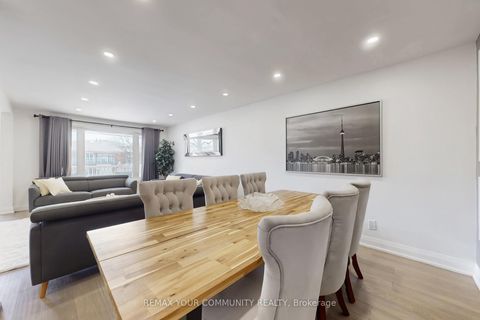 Photo 9 at 26 Faye Drive, Pleasant View, Toronto