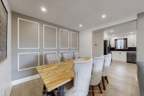 Photo 11 at 26 Faye Drive, Pleasant View, Toronto