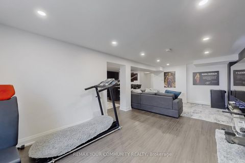 Photo 28 at 26 Faye Drive, Pleasant View, Toronto