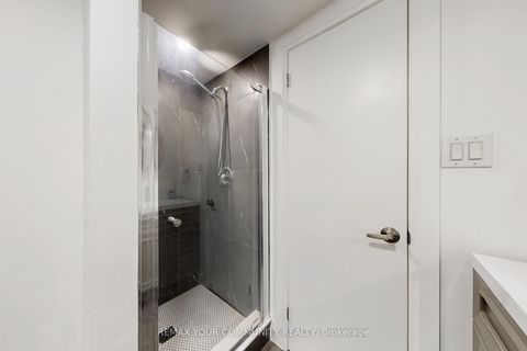 Photo 32 at 26 Faye Drive, Pleasant View, Toronto