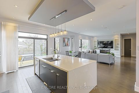 Photo 18 at 93 Pleasant View Drive, Pleasant View, Toronto
