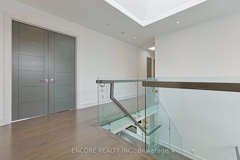 Photo 22 at 93 Pleasant View Drive, Pleasant View, Toronto