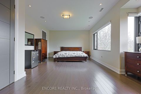 Photo 24 at 93 Pleasant View Drive, Pleasant View, Toronto
