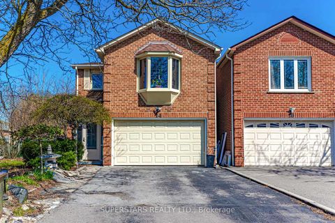 Photo 0 at 14 Kemsing Court, Milliken Mills West, Markham