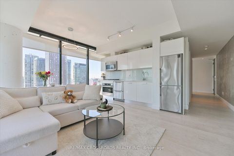 Photo 8 at 3006 - 224 King Street W, Waterfront Communities C1, Toronto