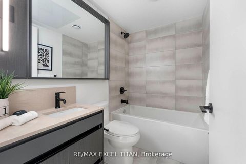 Photo 20 at 612 - 5 Lakeview Avenue, Bellwoods, Toronto