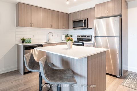 Photo 1 at 908 - 58 Lakeside Terrace, Little Lake, Barrie