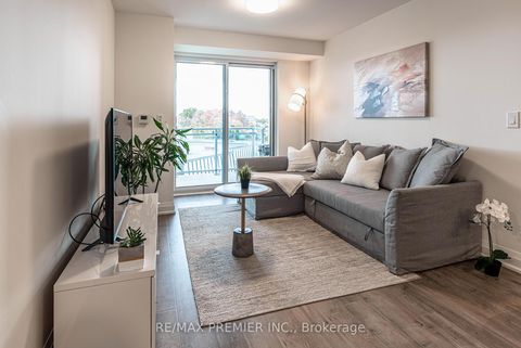 Photo 4 at 908 - 58 Lakeside Terrace, Little Lake, Barrie