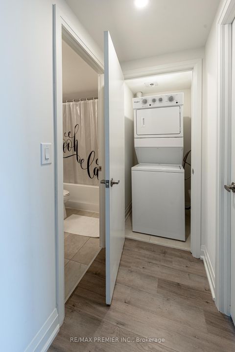 Photo 12 at 908 - 58 Lakeside Terrace, Little Lake, Barrie