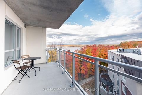 Photo 13 at 908 - 58 Lakeside Terrace, Little Lake, Barrie