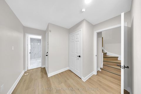 Photo 4 at 68 - 2758 Eglinton Avenue E, Eglinton East, Toronto