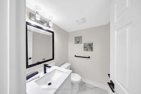 Photo 14 at 68 - 2758 Eglinton Avenue E, Eglinton East, Toronto