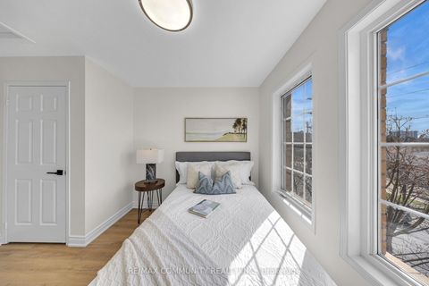 Photo 25 at 68 - 2758 Eglinton Avenue E, Eglinton East, Toronto