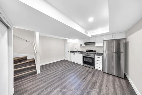 Photo 35 at 68 - 2758 Eglinton Avenue E, Eglinton East, Toronto