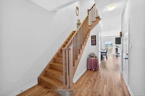 Photo 2 at 1228 Peelar Crescent, Lefroy, Innisfil