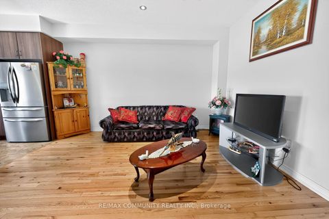 Photo 7 at 1228 Peelar Crescent, Lefroy, Innisfil
