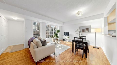 Photo 11 at 830 - 5 Everson Drive, Willowdale East, Toronto