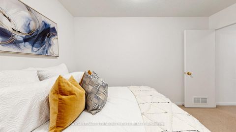 Photo 37 at 830 - 5 Everson Drive, Willowdale East, Toronto