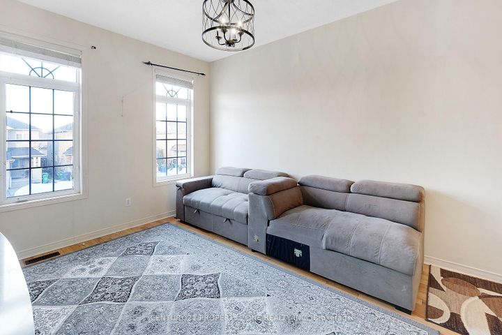 Photo 14 at 17 Riverplace Crescent, Bram East, Brampton