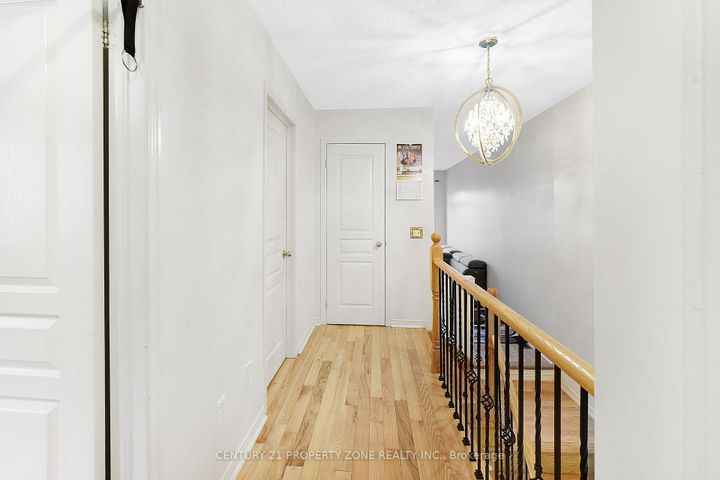 Photo 23 at 17 Riverplace Crescent, Bram East, Brampton