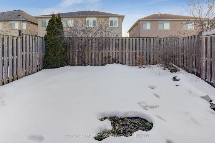 Photo 28 at 17 Riverplace Crescent, Bram East, Brampton