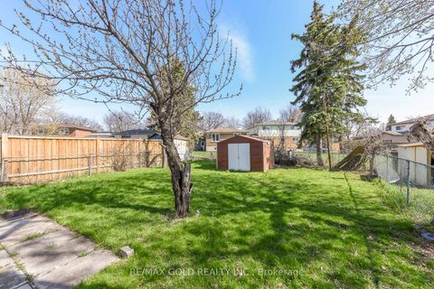 Photo 35 at 7464 Homeside Gardens, Malton, Mississauga