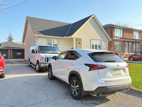 Photo 2 at 25 Burlingame Road, Alderwood, Toronto