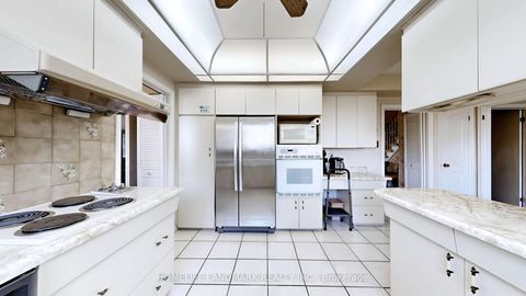 Photo 8 at 568 Cummer Avenue, Steeles, Toronto