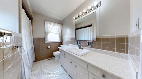 Photo 15 at 568 Cummer Avenue, Steeles, Toronto