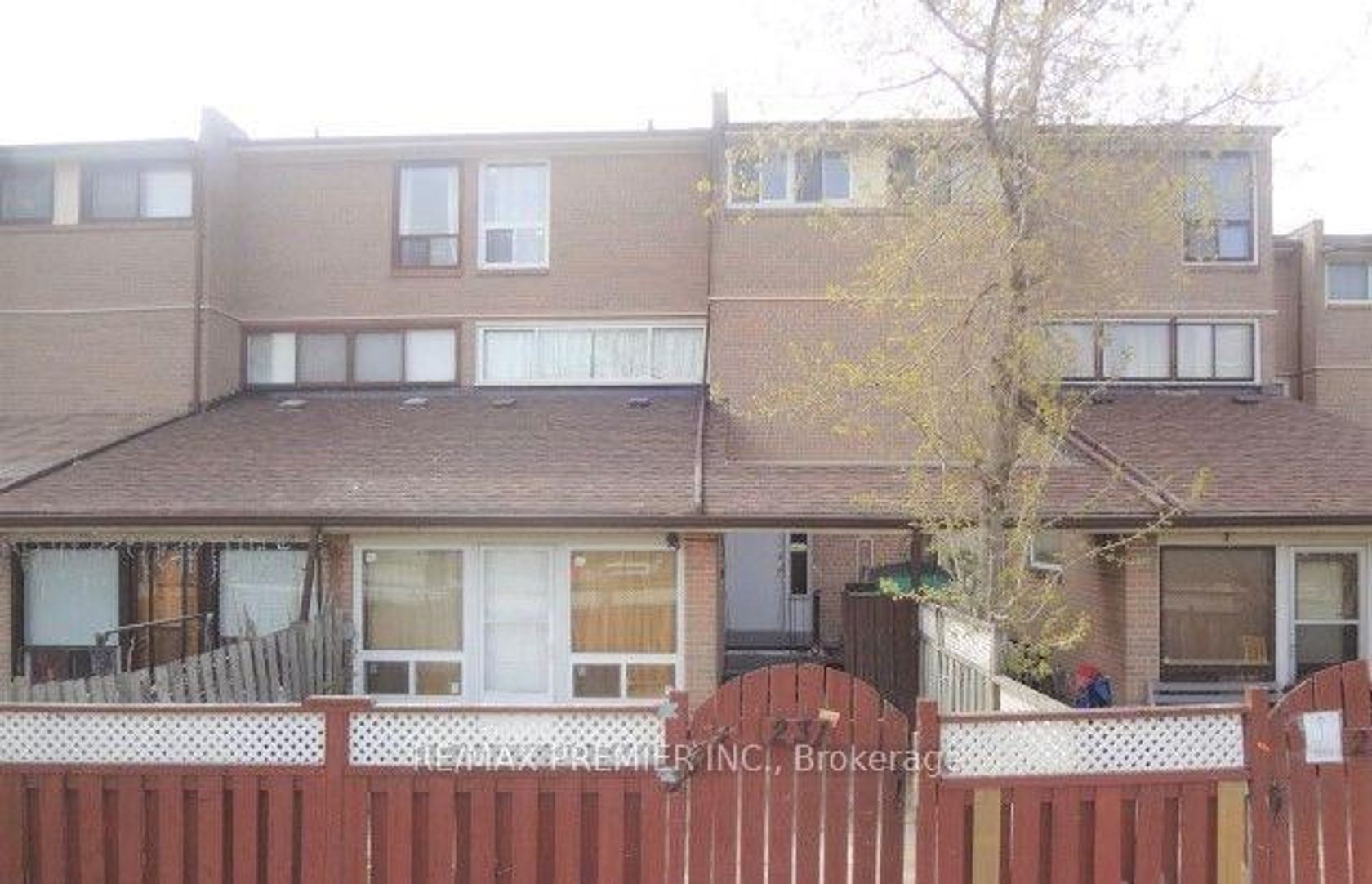 231 - 260 John Garland Boulevard, Clairville, Toronto photo 9