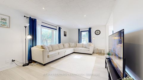 Photo 13 at 14376 Jane Street, Rural King, King