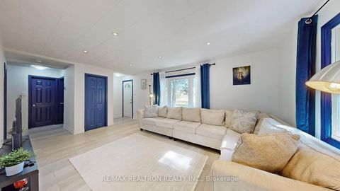 Photo 15 at 14376 Jane Street, Rural King, King
