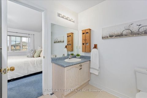 Photo 17 at 32 Lancaster Court, Keswick South, Georgina