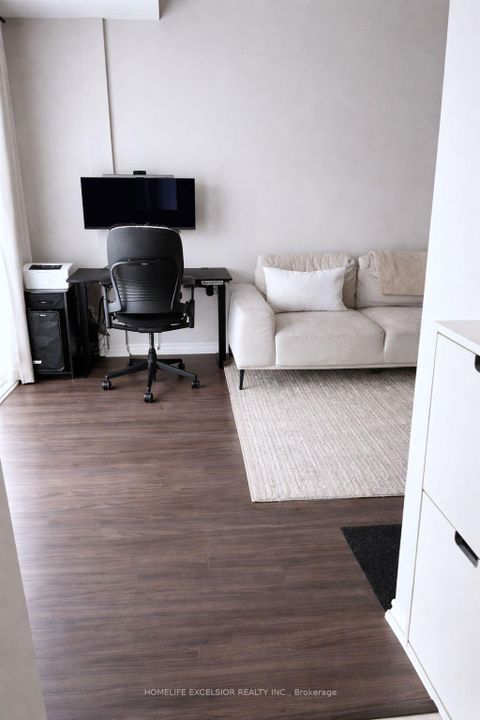 Photo 2 at 226 - 1837 Eglinton Avenue E, Victoria Village, Toronto