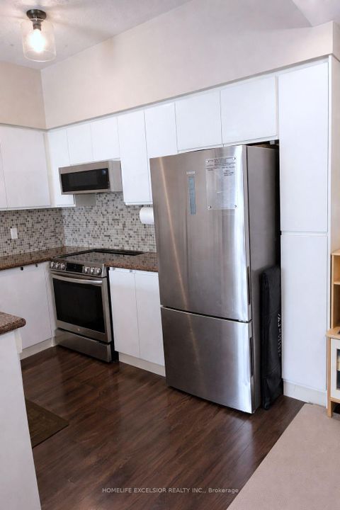 Photo 7 at 226 - 1837 Eglinton Avenue E, Victoria Village, Toronto