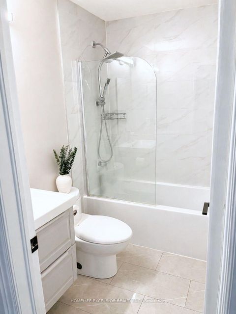 Photo 8 at 226 - 1837 Eglinton Avenue E, Victoria Village, Toronto
