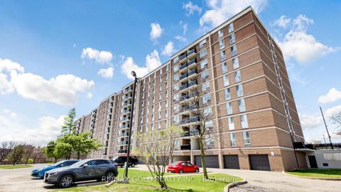 Photo 1 at 102 - 2825 Islington Avenue, Humber Summit, Toronto