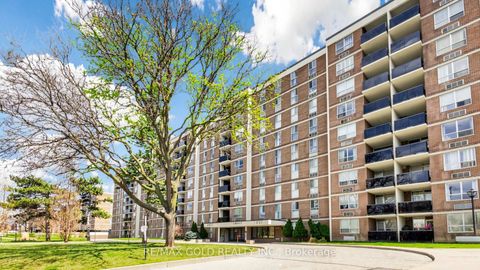 Photo 2 at 102 - 2825 Islington Avenue, Humber Summit, Toronto