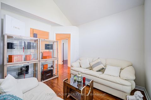 Photo 25 at 39 Boulderbrook Drive, Rouge E11, Toronto