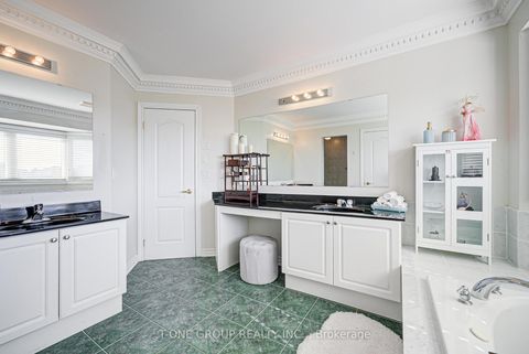 Photo 32 at 39 Boulderbrook Drive, Rouge E11, Toronto
