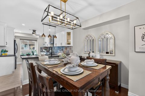 Photo 7 at 9 - 443 Manse Road, West Hill, Toronto