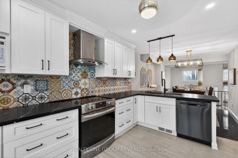 Photo 10 at 9 - 443 Manse Road, West Hill, Toronto