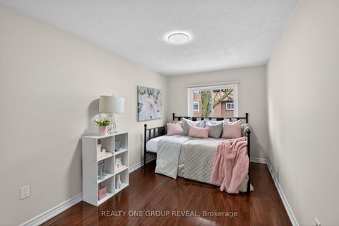 Photo 12 at 9 - 443 Manse Road, West Hill, Toronto