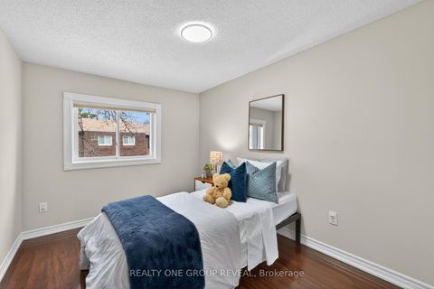 Photo 13 at 9 - 443 Manse Road, West Hill, Toronto