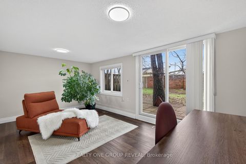 Photo 19 at 9 - 443 Manse Road, West Hill, Toronto