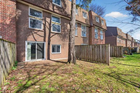 Photo 24 at 9 - 443 Manse Road, West Hill, Toronto