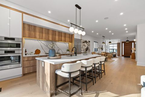 Photo 8 at 78 South Kingsway, Swansea, Toronto