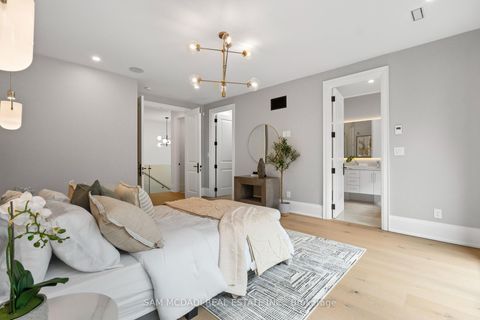 Photo 17 at 78 South Kingsway, Swansea, Toronto