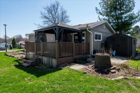 Photo 9 at 18 Trefoil Drive, Rural Innisfil, Innisfil