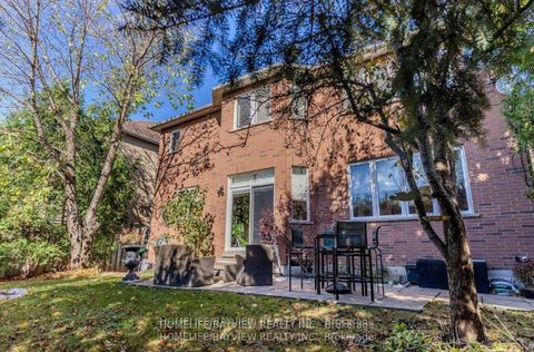 Photo 1 at 8 Pico Crescent, Beverley Glen, Vaughan